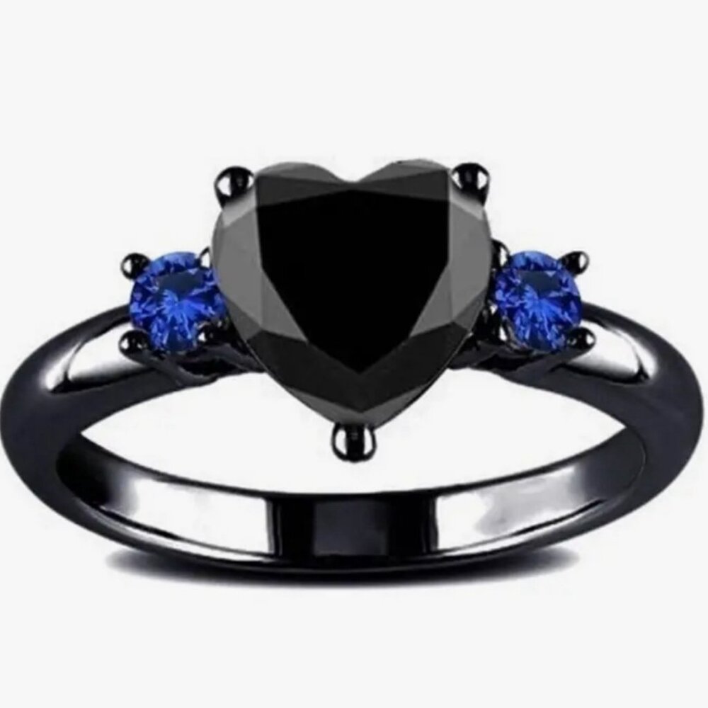 Gothic Style Ring Inlaid Dark zirconia In Heart Shape 14k Gold Plated size 10